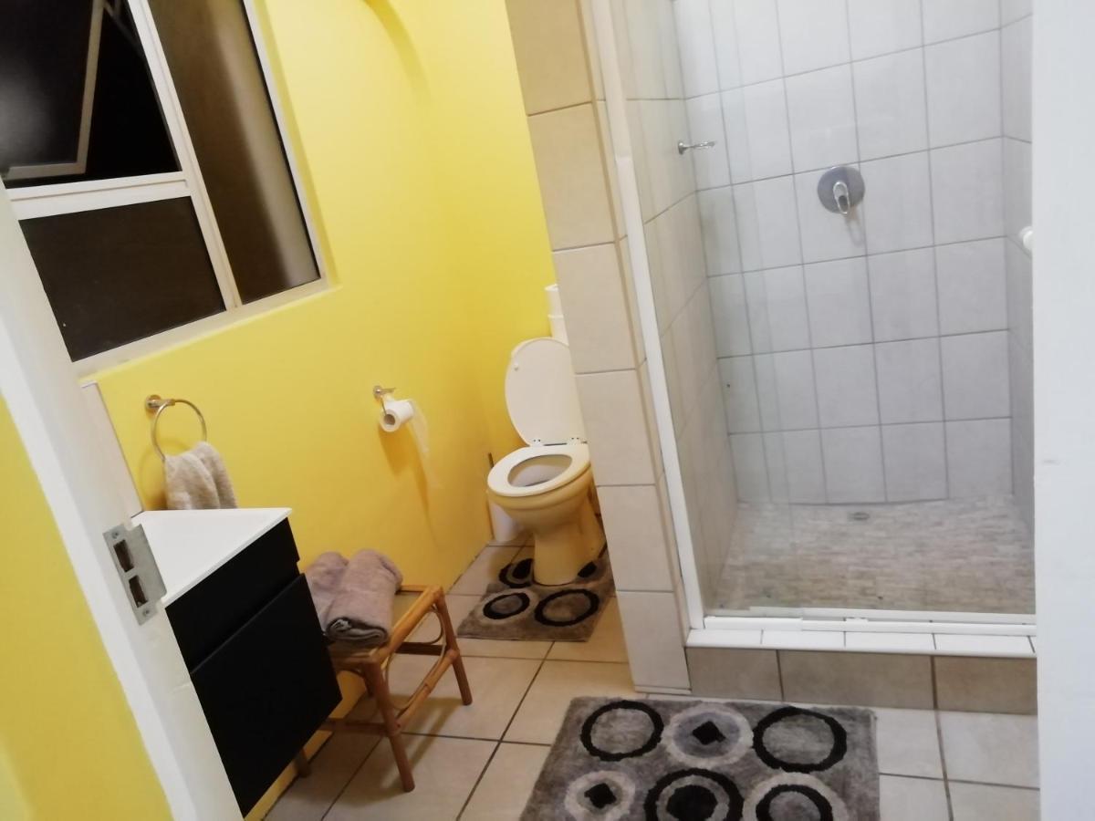Poolside Guest House 포트 셉스턴 외부 사진